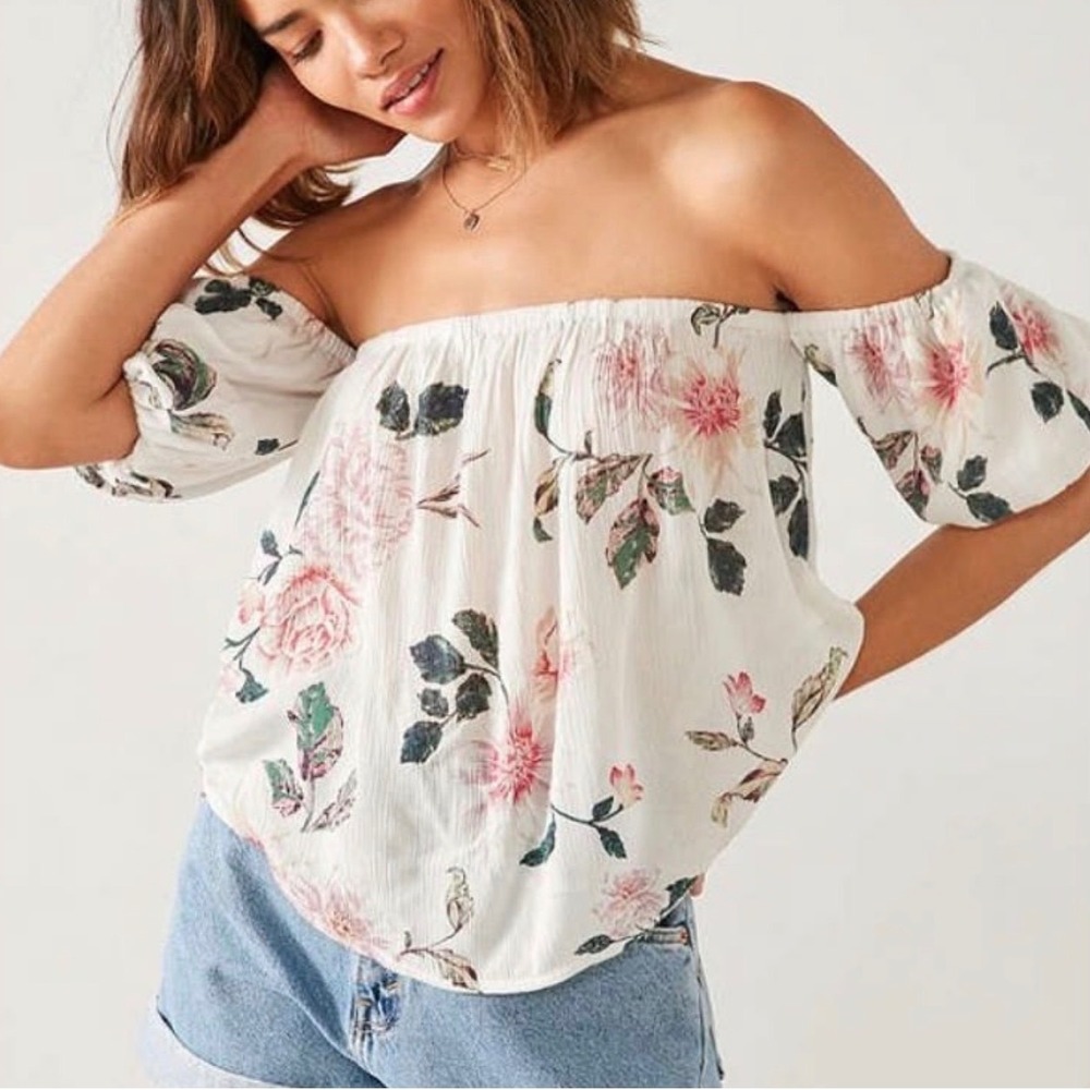 Kimchi Blue Floral Off The Shoulder Puff Sleeve Top Handkerchief Hem Boho Large